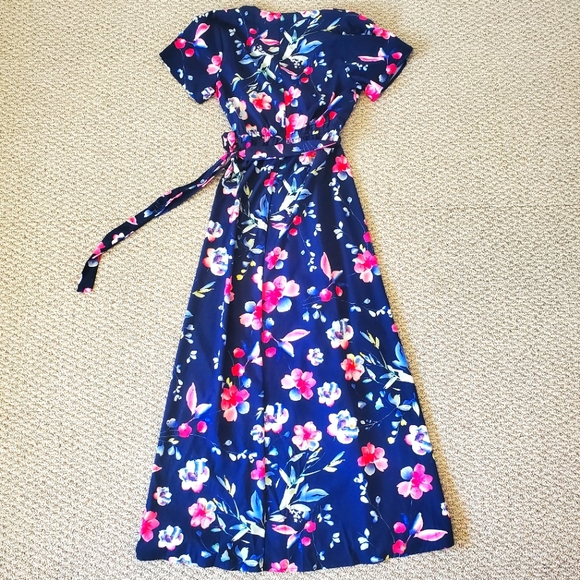 NWOT Magnolia Boutique Large Floral Maxi Dress - Picture 6 of 7